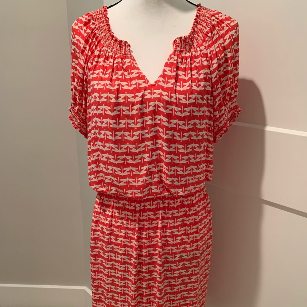 Short sleeve dragon fly pattern dress